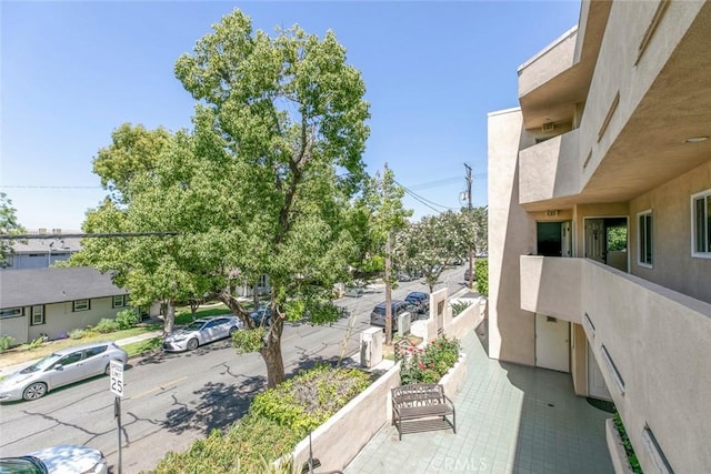 400 N 6th St Unit 202, Burbank, CA 91501 - view of balcony