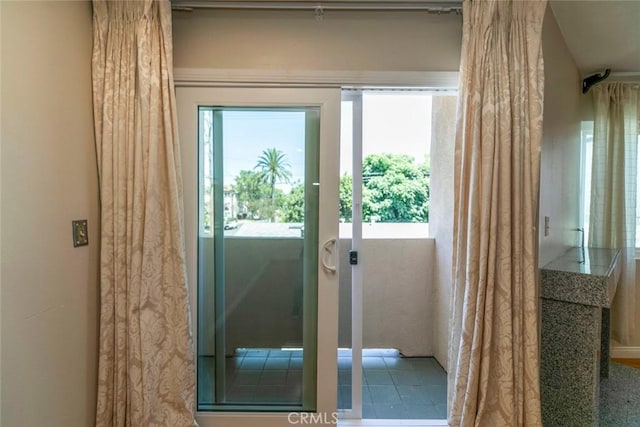 400 N 6th St Unit 202, Burbank, CA 91501 - view of doorway