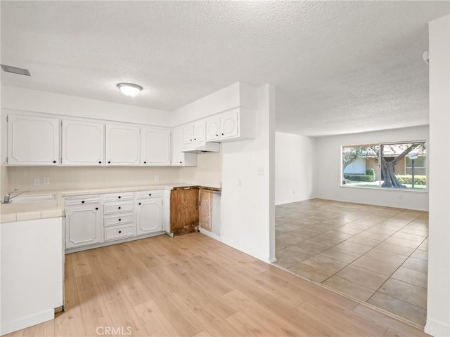 3725 N Fruit Ave Unit B, Fresno, CA 93705 - photo 11