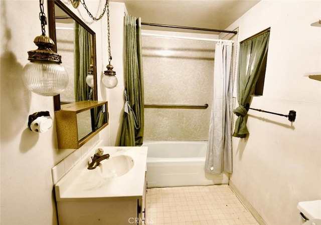 937 E 6th St, Madera, CA 93638 - bathroom with shower / bath combination with curtain and vanity