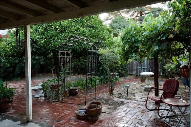 937 E 6th St, Madera, CA 93638 - view of patio / terrace
