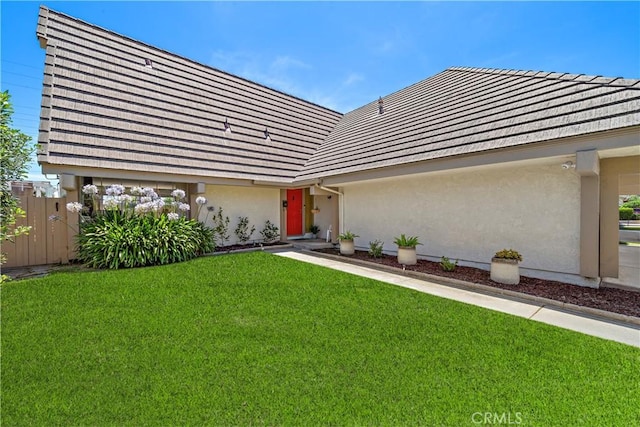20822 Skimmer Ln, Huntington Beach, CA 92646 - view of front of home featuring stucco siding