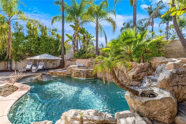 31 Cayman Brac, Aliso Viejo, CA 92656 - view of pool featuring a fenced backyard, an in-ground hot tub, and a patio area