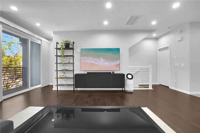 2930 Rowena Ave Unit 4, Los Angeles, CA 90039 - living area featuring wood finished floors and recessed lighting