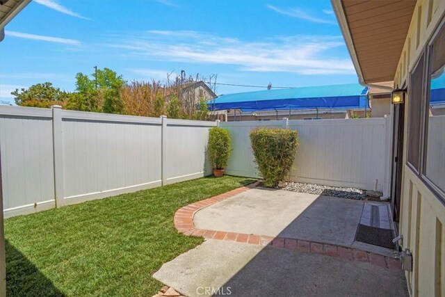 1138 N Valley St, Burbank, CA 91505 - fenced backyard featuring a patio