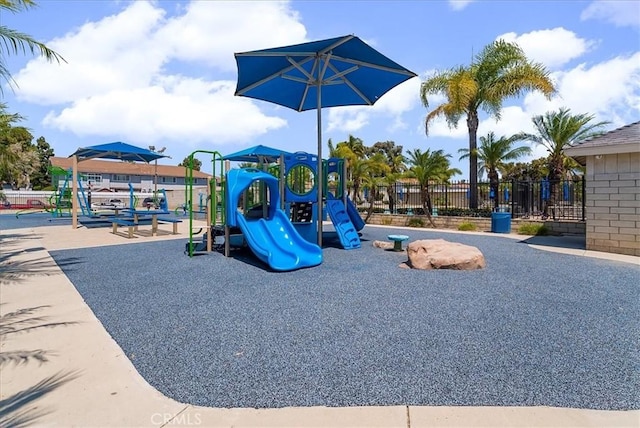 19859 Claremont Ln, Huntington Beach, CA 92646 - view of community play area