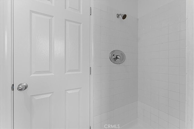 19859 Claremont Ln, Huntington Beach, CA 92646 - bathroom view of tiled shower