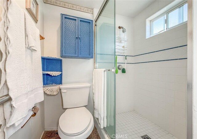 2191 Hilldale Ave, Simi Valley, CA 93063 - bathroom with a stall shower
