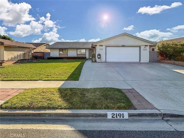 2191 Hilldale Ave, Simi Valley, CA 93063 - single story home with driveway and a garage