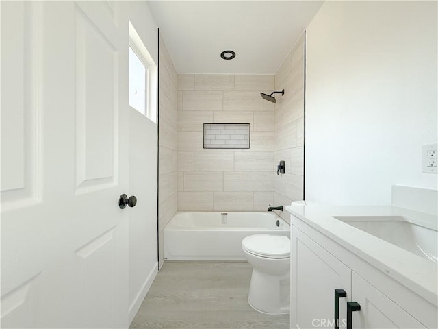 842 W Palmer St, Compton, CA 90220 - full bath with vanity, wood finished floors, and tub / shower combination