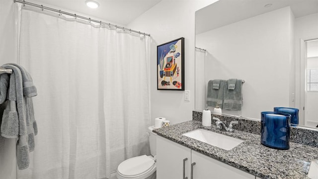 220 Perennial Pl, Fallbrook, CA 92028 - bathroom featuring vanity and a shower with shower curtain