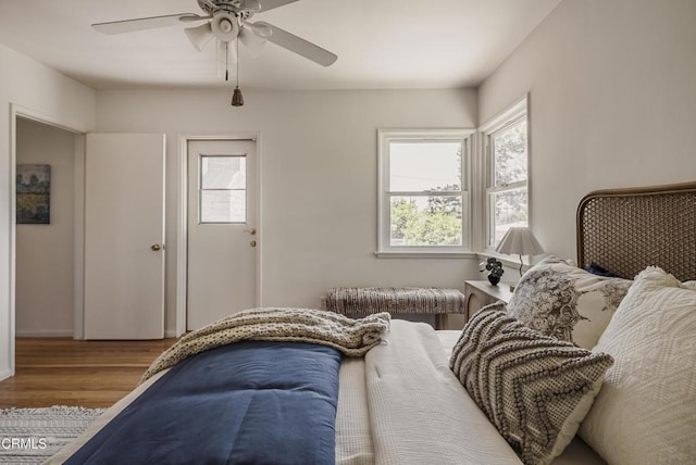 3254 Los Olivos Ln, La Crescenta, CA 91214 - bedroom with wood finished floors and a ceiling fan