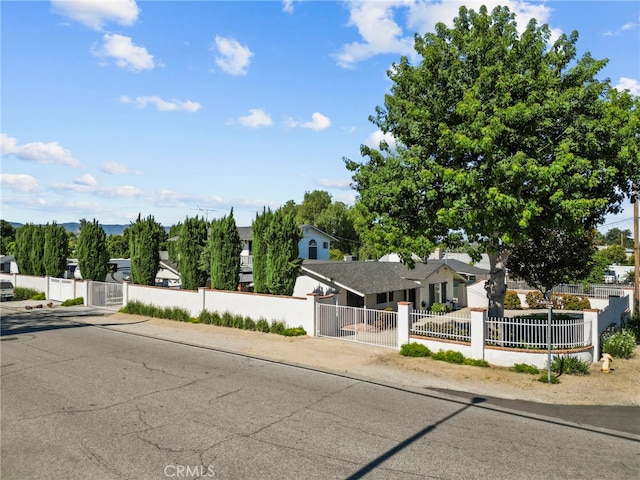 4790 Adam Rd, Simi Valley, CA 93063 - view of front facade featuring a fenced front yard and a gate