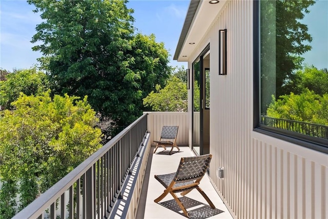 14738 Otsego St, Sherman Oaks, CA 91403 - view of balcony