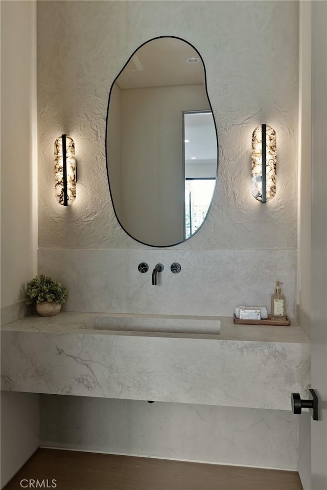14738 Otsego St, Sherman Oaks, CA 91403 - view of bathroom