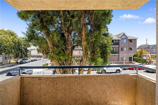 1629 Cherry Ave Unit 102, Long Beach, CA 90813 - view of balcony