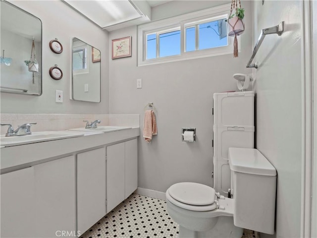 1511 N Maple St, Burbank, CA 91505 - bathroom featuring double vanity and tile patterned floors