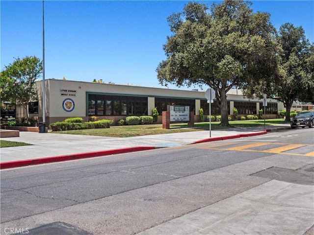 1511 N Maple St, Burbank, CA 91505 - view of property