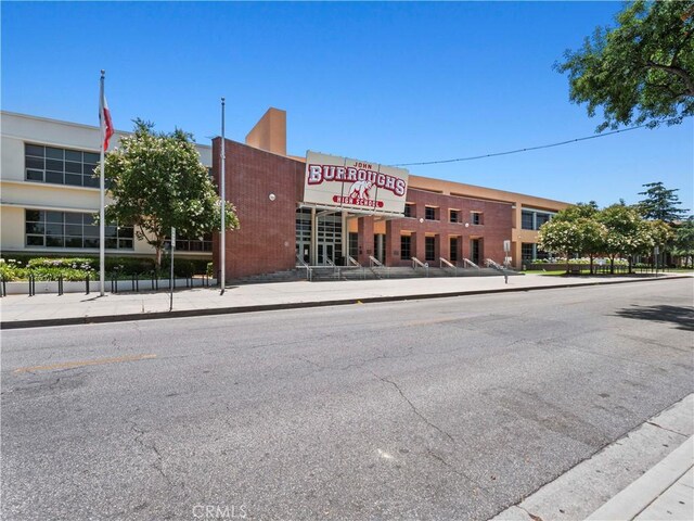 1511 N Maple St, Burbank, CA 91505 - view of property