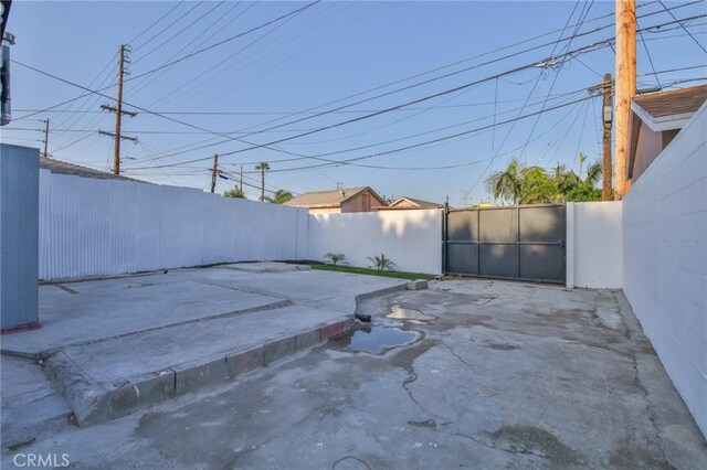 9218 Hooper Ave, Los Angeles, CA 90002 - fenced backyard with a patio