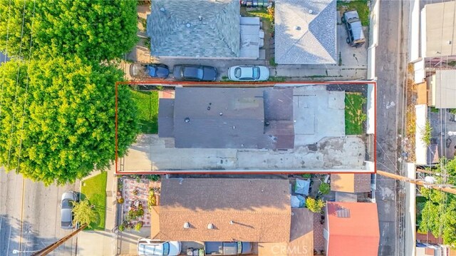 9218 Hooper Ave, Los Angeles, CA 90002 - aerial overview of property's location with property parcel outlined