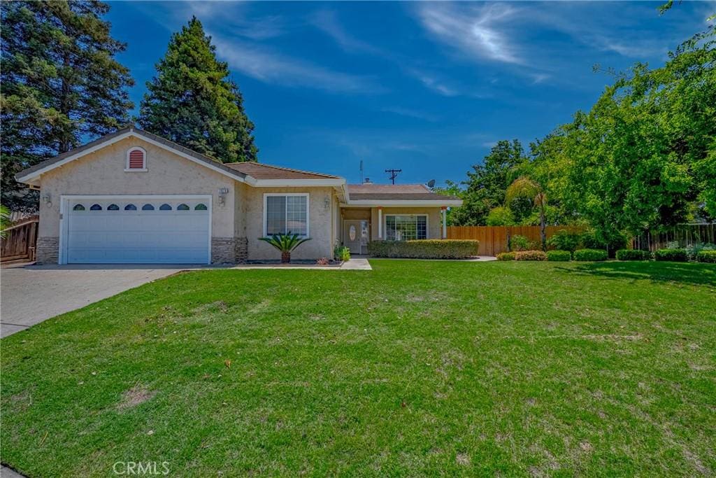 1079 Rosehill Dr, Chowchilla, CA 93610 - photo 1