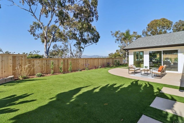 1358 Walnutview Dr, Encinitas, CA 92024 - fenced backyard with a patio
