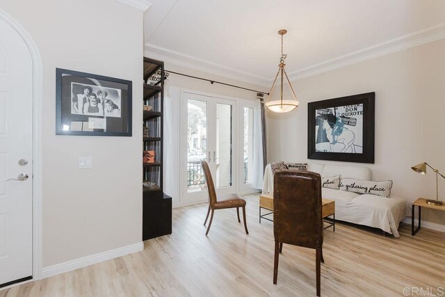 2740 E Bainbridge Rd, San Diego, CA 92106 - dining space featuring light wood-style floors and ornamental molding