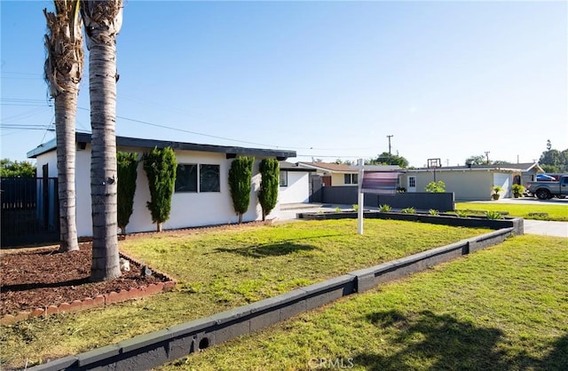 13870 Larwin Rd, La Mirada, CA 90638 - view of front facade with stucco siding