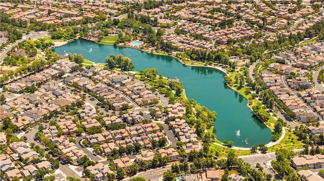 39886 Worthington Pl, Temecula, CA 92591 - aerial view of residential area featuring a large body of water