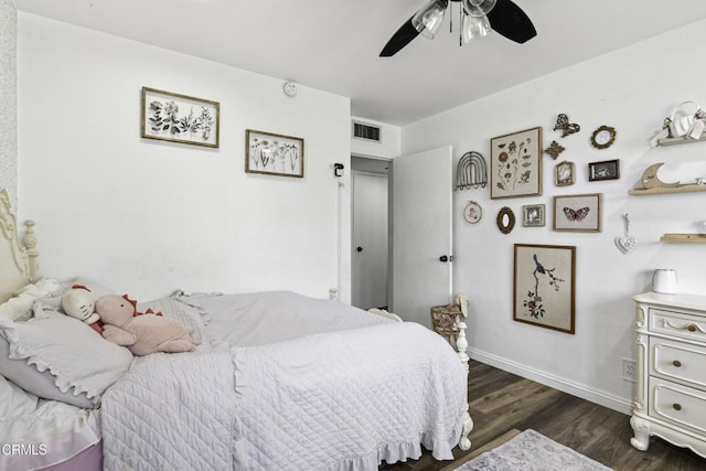 6100 Carter Ave, Bakersfield, CA 93308 - bedroom featuring dark wood-type flooring and ceiling fan
