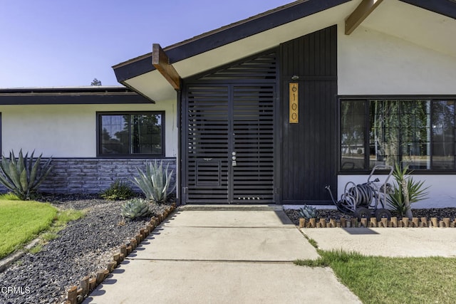 6100 Carter Ave, Bakersfield, CA 93308 - view of exterior entry with stone siding and stucco siding