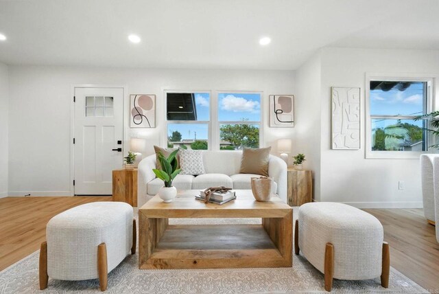 640 Pyramid St, San Diego, CA 92114 - living room featuring plenty of natural light, wood finished floors, and recessed lighting