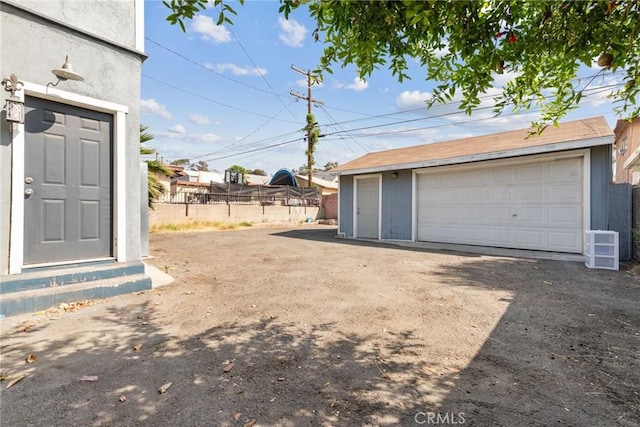 3561 E 6th St, Los Angeles, CA 90023 - view of detached garage