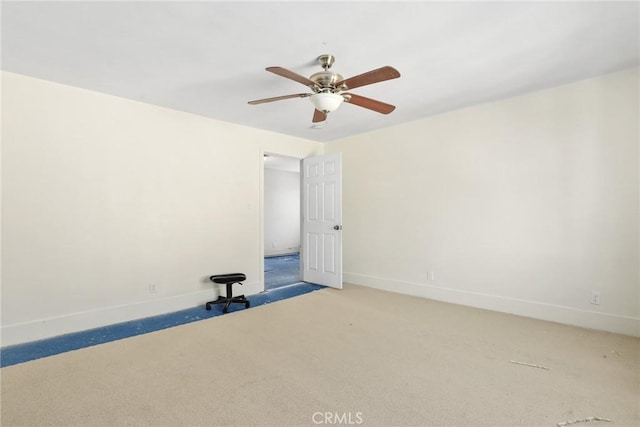 3561 E 6th St, Los Angeles, CA 90023 - empty room with carpet and a ceiling fan