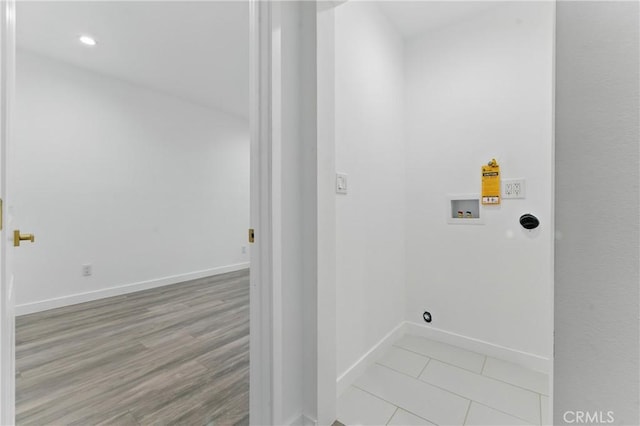 5171 S Wilton Pl, Los Angeles, CA 90062 - laundry area featuring hookup for a washing machine and recessed lighting