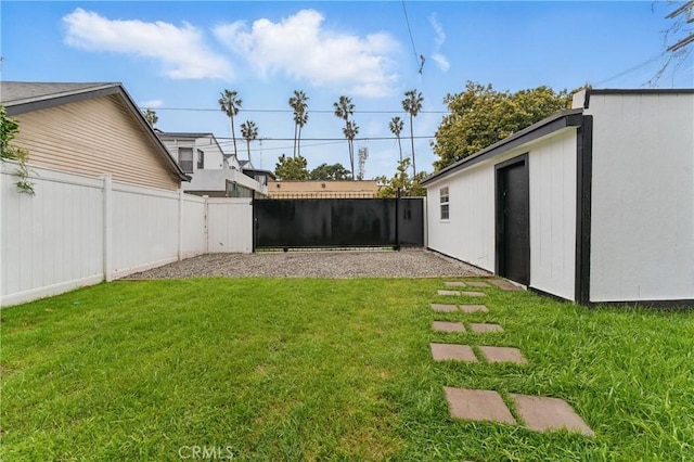 5171 S Wilton Pl, Los Angeles, CA 90062 - view of fenced backyard