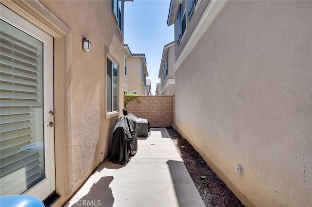 15147 Ridge Ln Unit 5, Fontana, CA 92336 - view of property exterior with stucco siding
