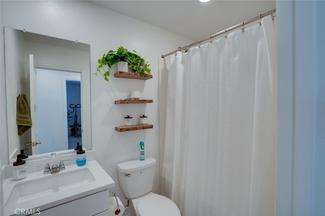 15147 Ridge Ln Unit 5, Fontana, CA 92336 - full bathroom with vanity and a shower with shower curtain