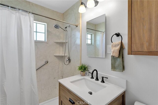21815 Jelan Ave, Apple Valley, CA 92307 - full bath with vanity and healthy amount of natural light