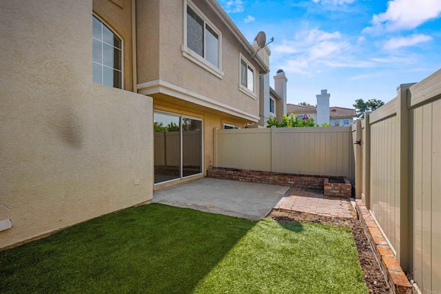 4625 Los Alamos Way Unit C, Oceanside, CA 92057 - fenced backyard featuring a patio