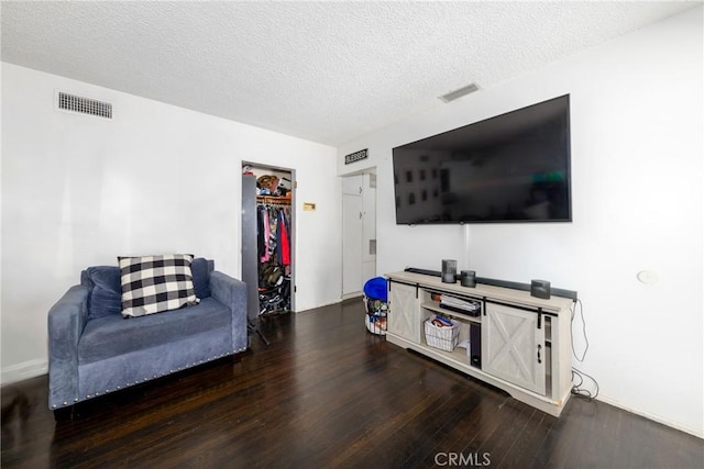 5082 La Madera Ave, El Monte, CA 91732 - living area with wood finished floors and a textured ceiling