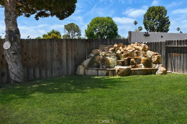 19536 Kittridge St, Reseda, CA 91335 - view of yard