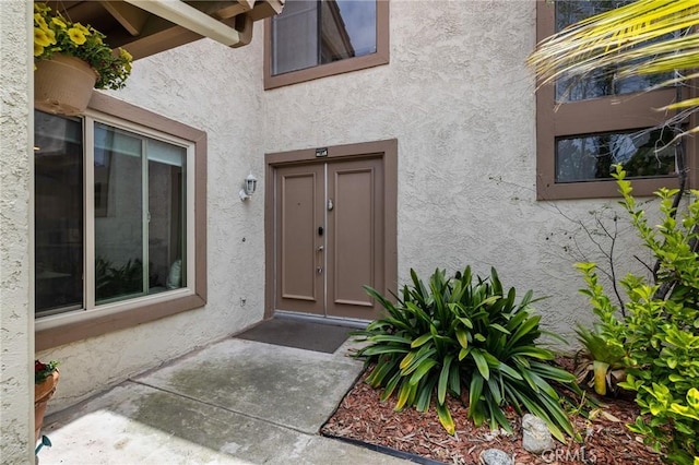 8396 Goldsport Cir, Huntington Beach, CA 92646 - entrance to property with stucco siding