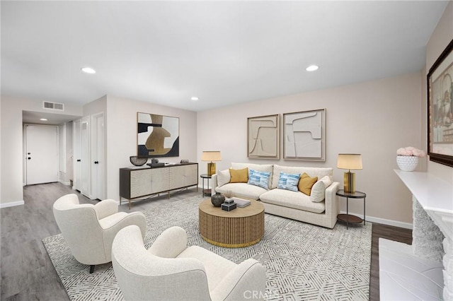 1304 Calle Grande Unit 68, Fullerton, CA 92835 - living room featuring wood finished floors and recessed lighting