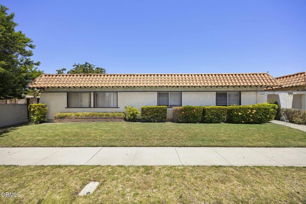 1401 Glenwood Dr, Oxnard, CA 93030 - photo 1