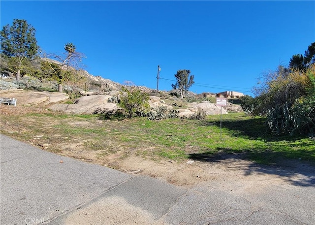 2935 Galaxie Heights Rd, Riverside, CA 92507