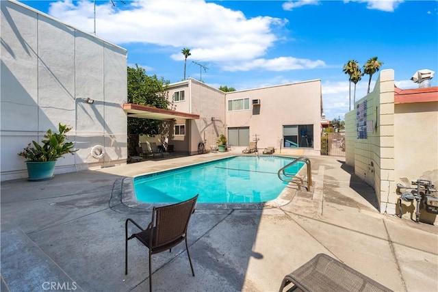 7135 Coldwater Canyon Ave Unit 16, North Hollywood, CA 91605 - view of pool featuring a patio area
