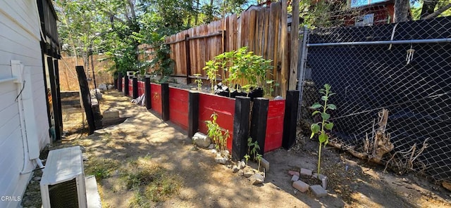 4141 Willow Trl, Frazier Park, CA 93225 - view of yard