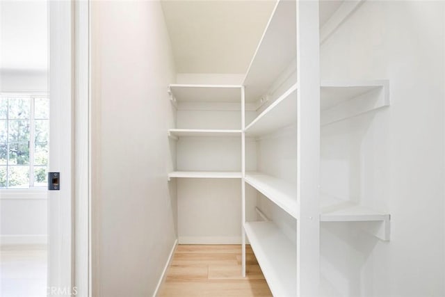 13119 Constable Ave, Granada Hills, CA 91344 - view of pantry
